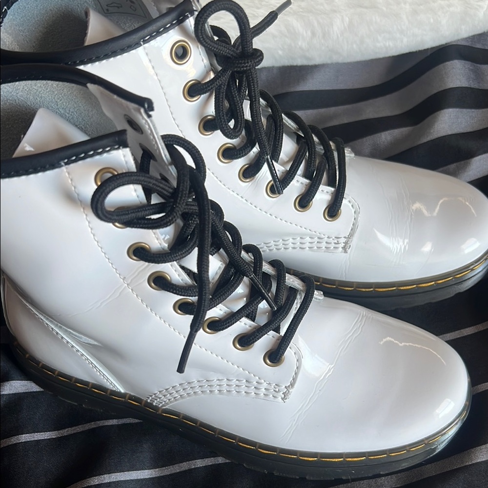 Dr. Martens White Lace Up Boots‎
